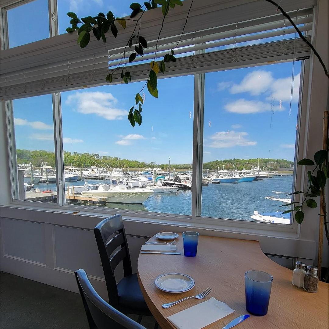 The Hotel At Cape Ann Marina Gloucester Exterior foto